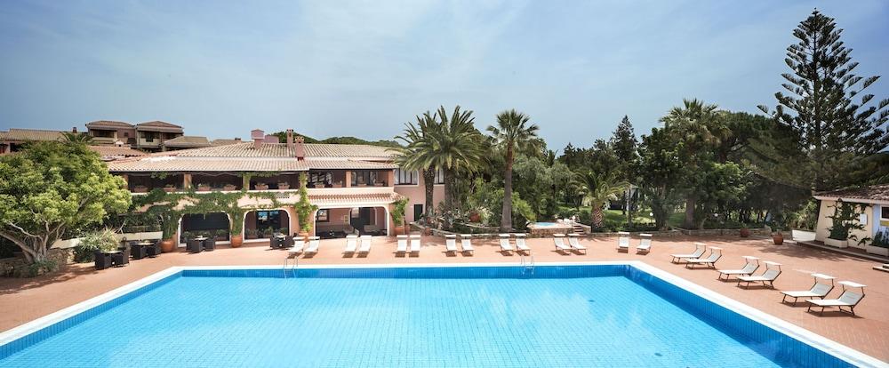 Cala Ginepro Hotel Resort & Spa Orosei Exterior foto